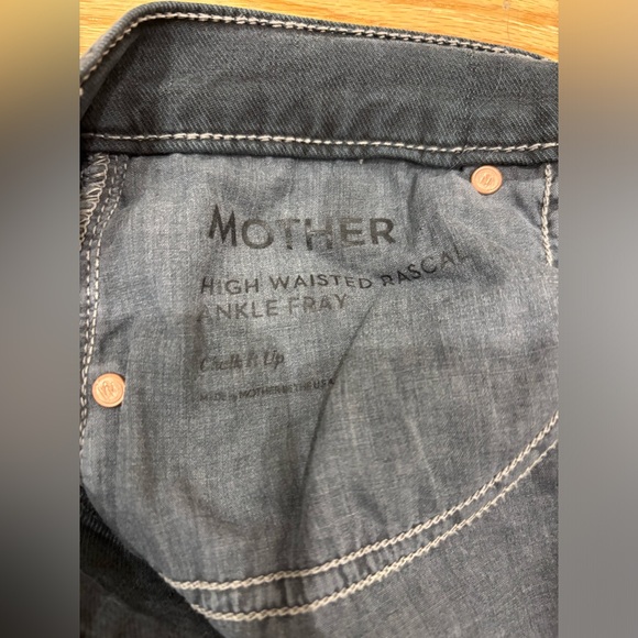 MOTHER JEANS | High Waisted Rascal Ankle Fray - Size 28 - Picture 10 of 12